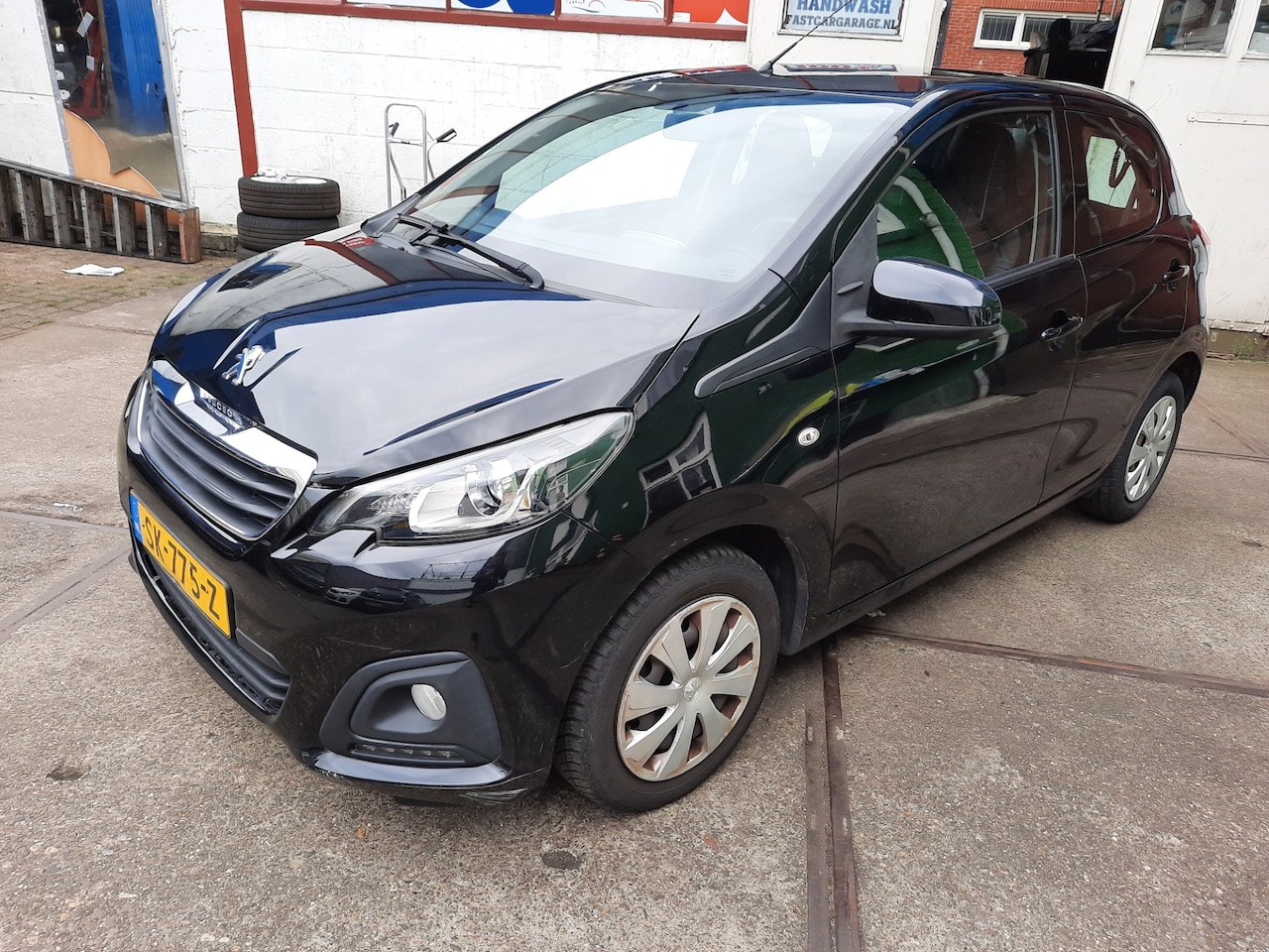 Peugeot 108 - 1.0 e-VTi Active mooi auto,rijd perfect - AutoWereld.nl
