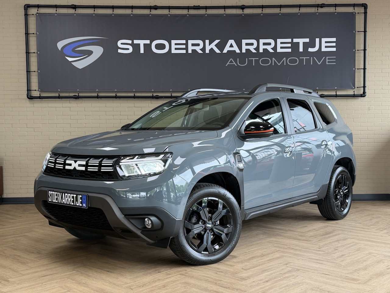 Dacia Duster - 1.3 TCe 150 Extreme | Navi | 17" | Blindspot | 360 | Stoelverwarming | Cruise control | 10 - AutoWereld.nl