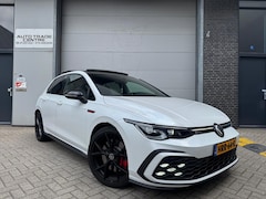 Volkswagen Golf - 2.0 TSI GTI [ Pano | IQ.Light | H&K | 19" | Dodehoek | Draadloos laden]