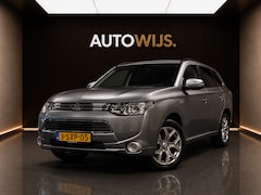 Mitsubishi Outlander - 2.0 PHEV Instyle+|PANO|LEDER|CAMERA|TREKHAAK