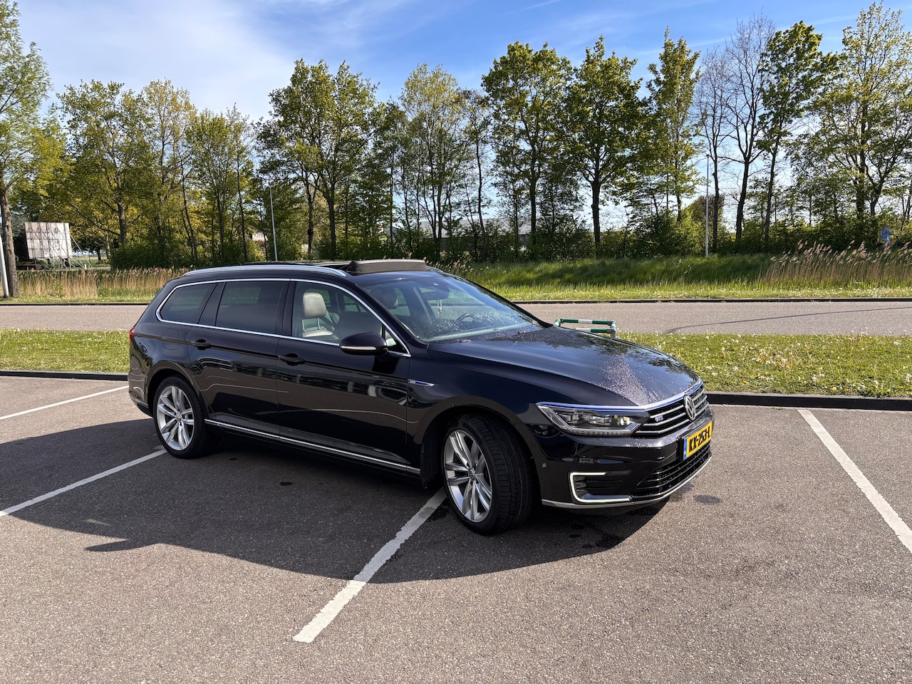 Volkswagen Passat Variant - 1.4 TSI GTE Highline Luxe Leder,Panoramadak,ErgoActive,El.Trekhaak,DynAudio - AutoWereld.nl