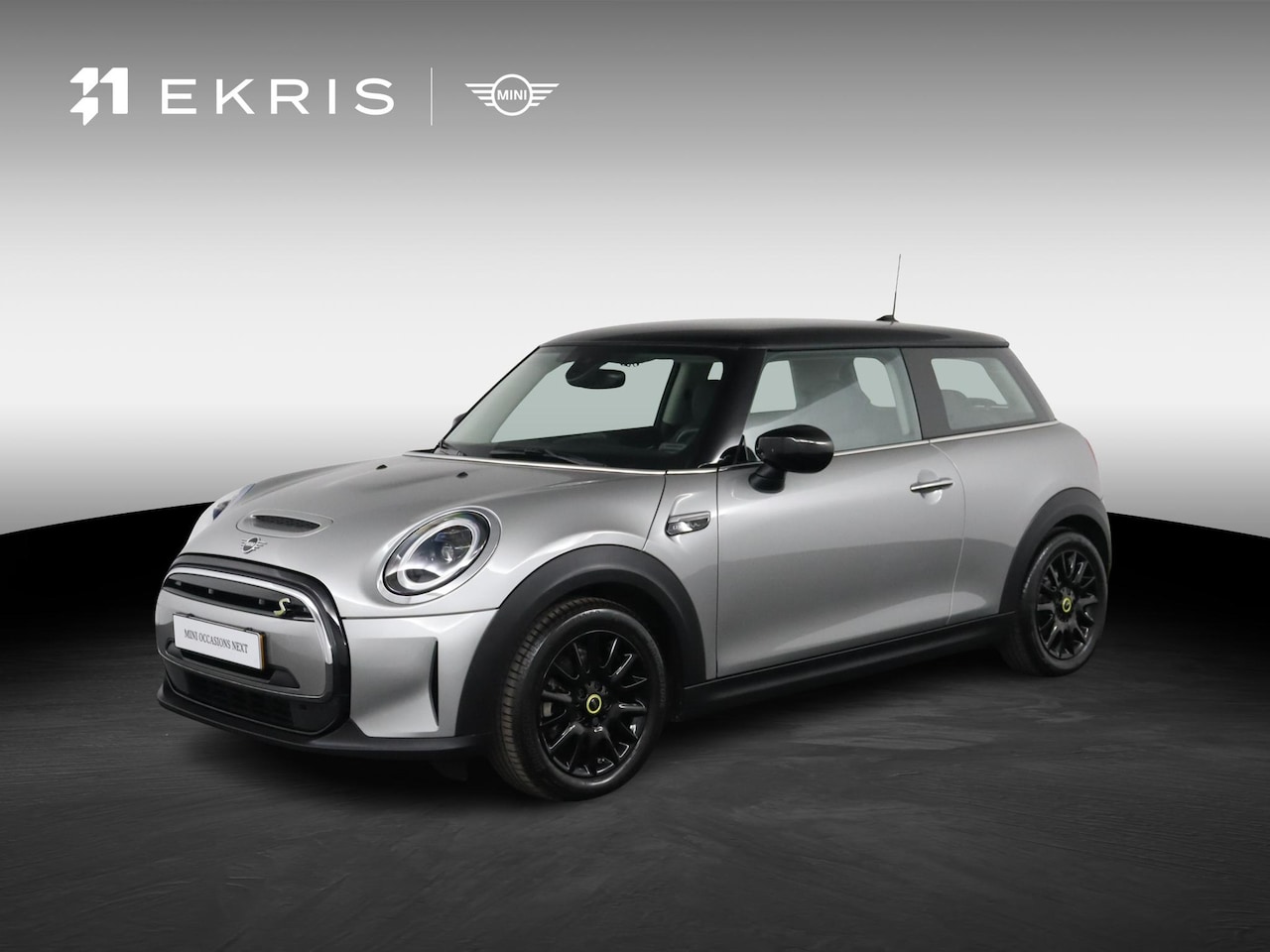 MINI Mini-Electric - Classic 33 kWh | Verwarmde Voorstoelen | Parkeersensoren Achter | Sportstoelen  | Driving - AutoWereld.nl