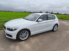 BMW 1-serie - 118i Corporate Lease Executive mineral weiss metalic