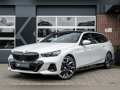 BMW 5-serie Touring - 520i M Sport | Panorama | Bowers & Wilkins | Head-Up | 360° | 21 Inch | Driving Ass. Plus