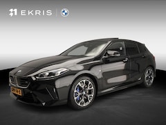 BMW 1-serie - 5-deurs M135 xDrive | M-Sportpakket | LED | Leder | HUD | Schuifdak | Elektr. zetels | DAB