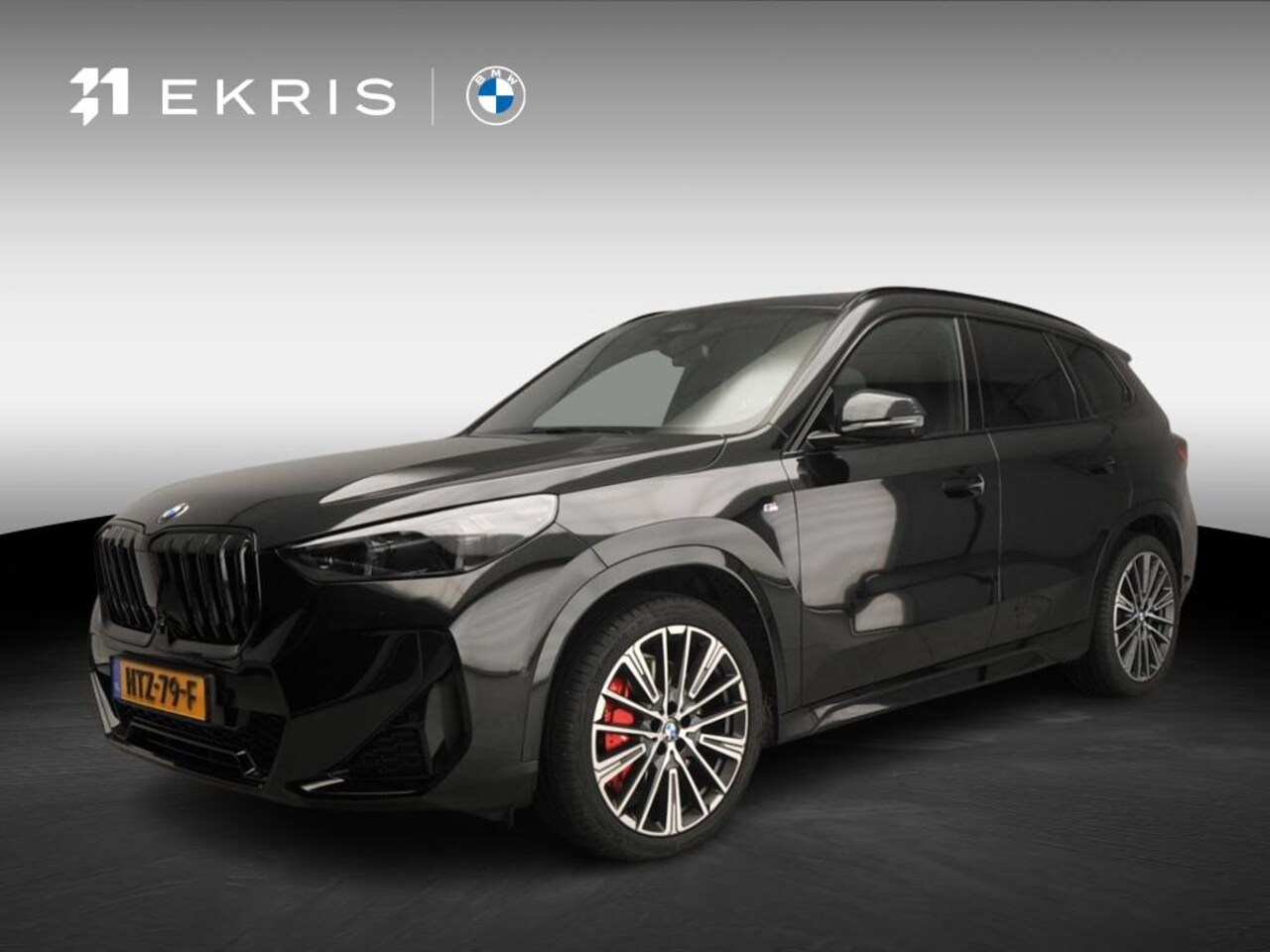 BMW X1 - sDrive20i | M-Sportpakket | LED | Leder | HUD | Active Cruise | Trekhaak | Schuifdak | DAB - AutoWereld.nl