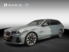 BMW 5-serie Touring - 540d xDrive | M-Sportpakket | LED | HUD | Schuifdak | Active cruise | Elektr. zetels | DAB