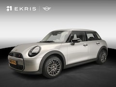 MINI Cooper S - 5-deurs Automaat / LED / Park assist / DAB / Driving assist / Alu wielen 17 inch
