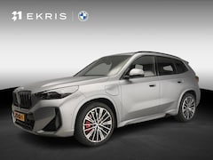 BMW X1 - xDrive25e M-Sportpakket / Trekhaak / Panoramadak / Head-up / Harman Kardon / LED / Getint