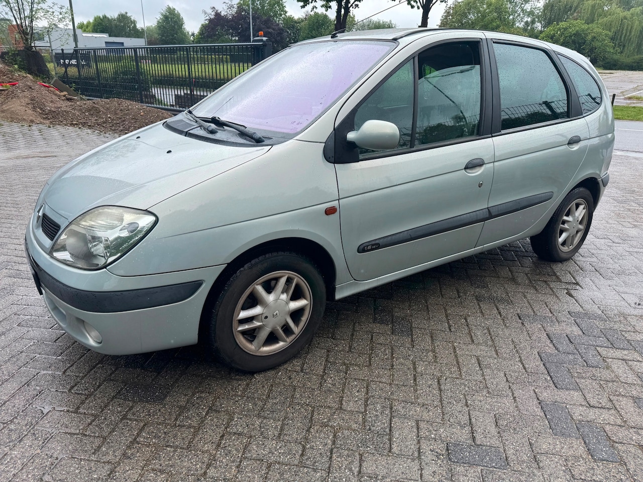Renault Scénic - 1.6-16V Expression Sport automaat trekhaak Clima - AutoWereld.nl