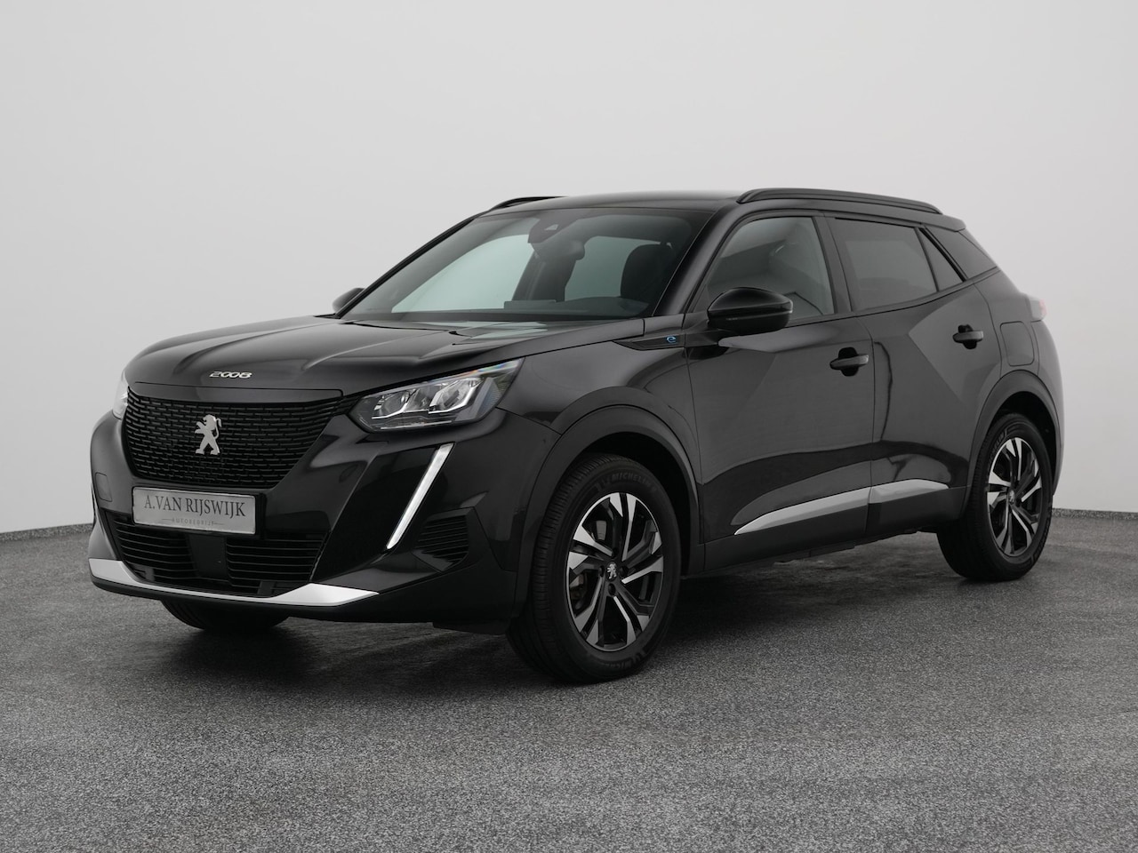 Peugeot e-2008 - EV Allure Pack 50 kWh | CAMERA | CARPLAY - AutoWereld.nl