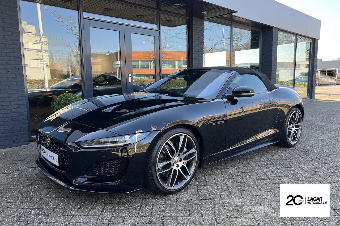 Jaguar F-type - P300 RWD I R-Dynamic I Dealer ond. I - AutoWereld.nl