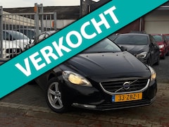 Volvo V40 - 1.6 D2 Kinetic | Navigatie | Trekhaak | A.Camera | Cruise control |