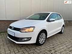 Volkswagen Polo - 1.2 Easyline Stoelverw, Airco, Parkeer sensoren