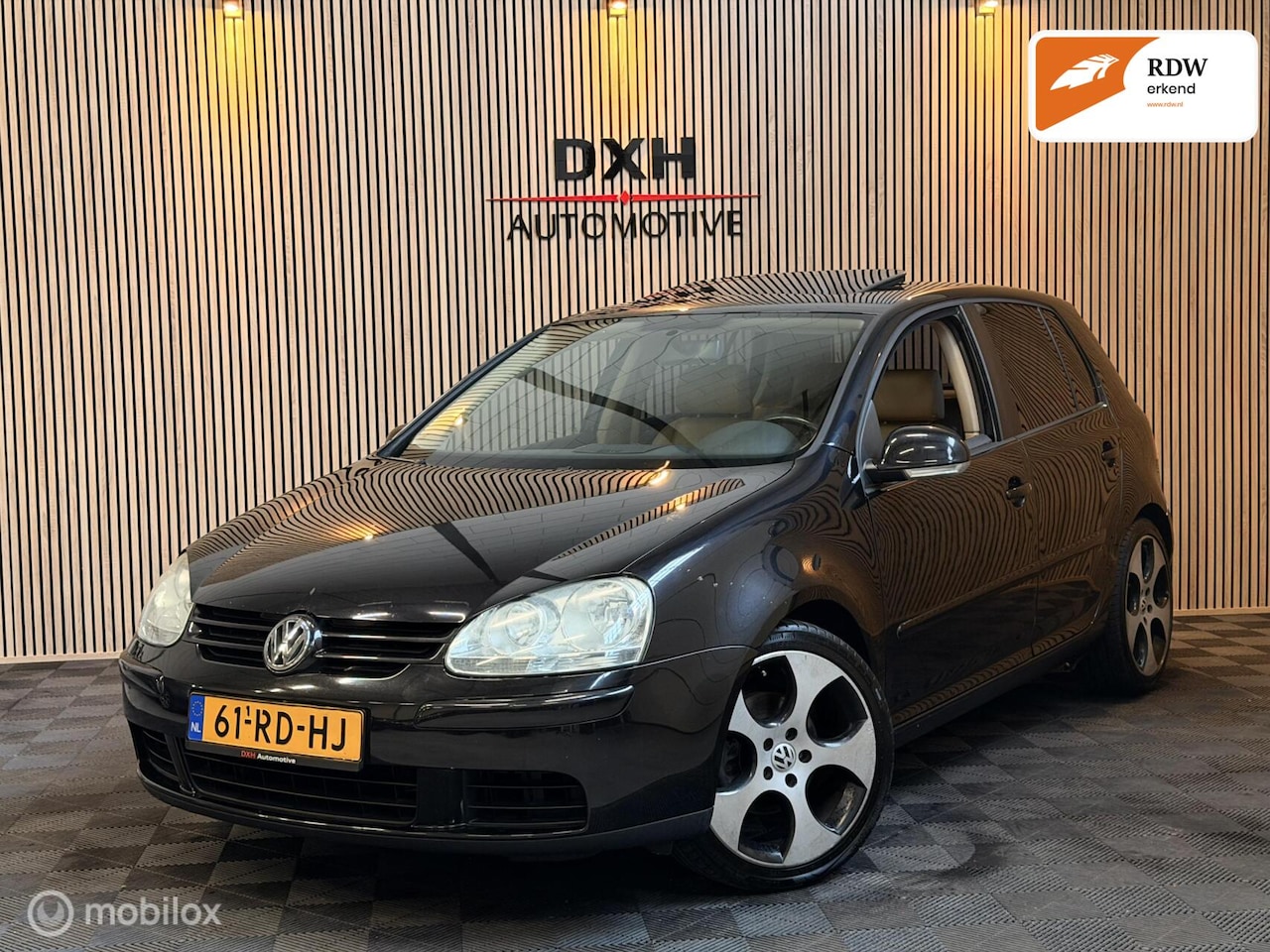 Volkswagen Golf - 2.0 FSI Sportline AUT APK4/2027 CARPLAY LEER - AutoWereld.nl