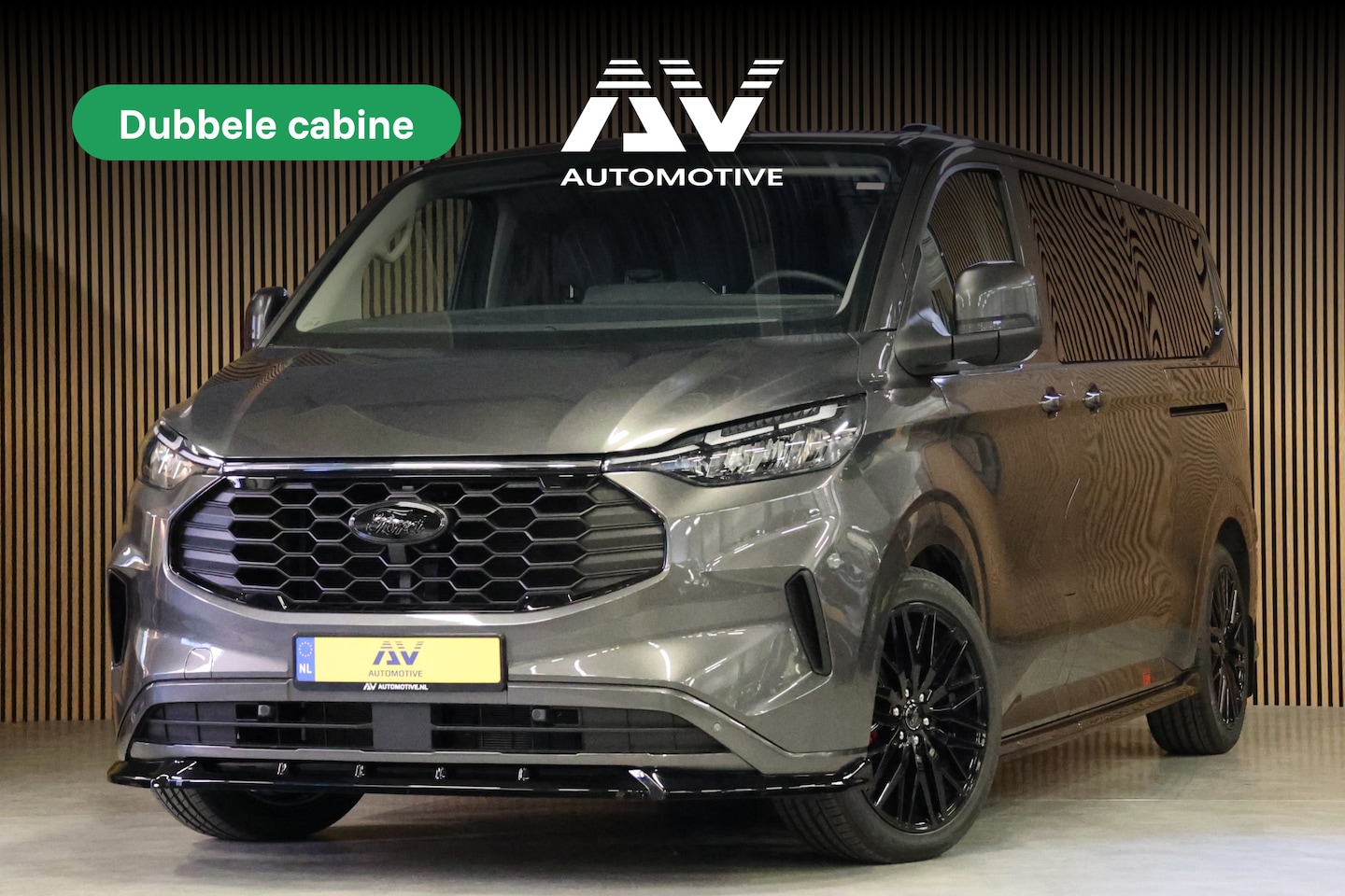 Ford Transit Custom - 2.0 TDCI L2H1 170 PK Limited DC | ACC | 360 Camera | Blind Spot | CarPlay | Navigatie | St - AutoWereld.nl