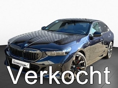 BMW 5-serie - 550e xDrive M-SPORT Pro * PANO, MERINO LEDER, STOELVENT, B&W Sound, 21-inch LMV * Ex. AG