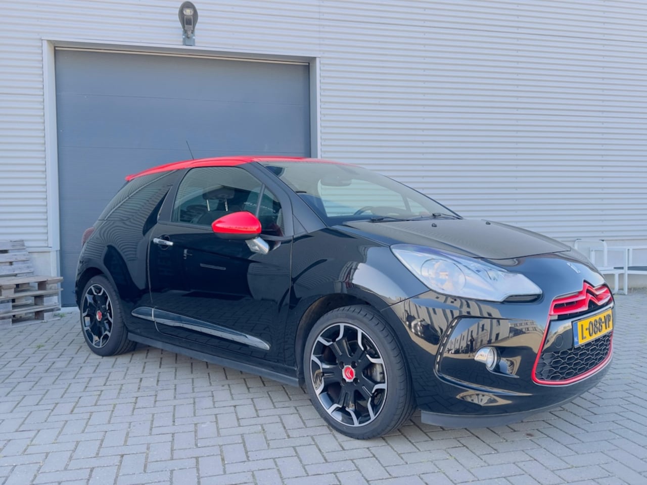 Citroën DS3 - 1.6 THP Sport Chic 1.6 THP Sport Chic , Navi , Cruise C. Stoelverw.