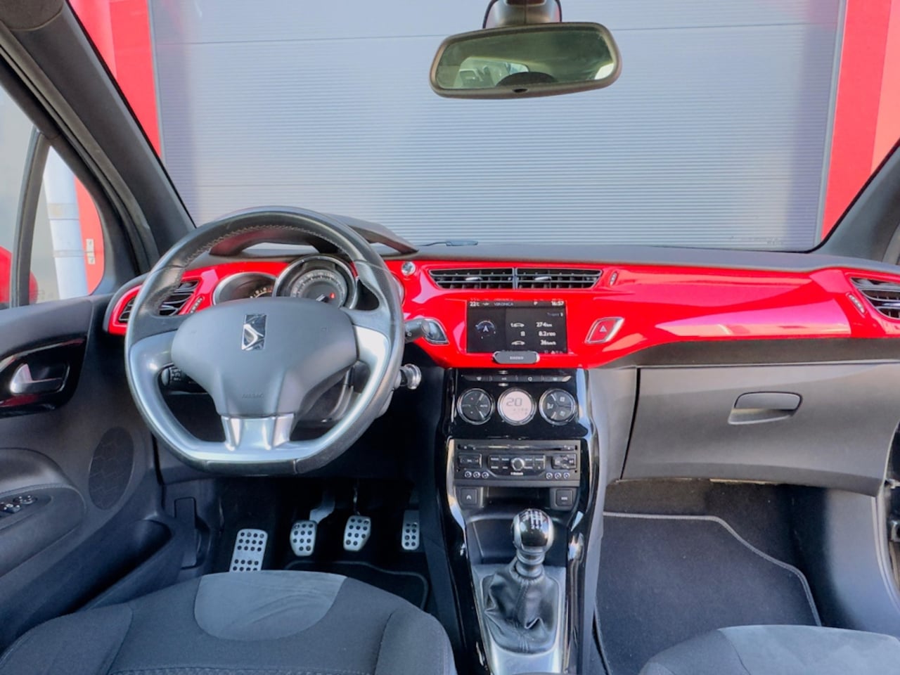 Citroën DS3 - 1.6 THP Sport Chic 1.6 THP Sport Chic , Navi , Cruise C. Stoelverw.