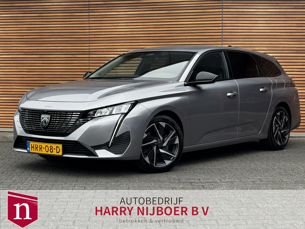 Peugeot 308 SW - 1.6 Plug-in Hybrid 180 Allure Avantage Camera / Lage km stand / Navigatie - AutoWereld.nl