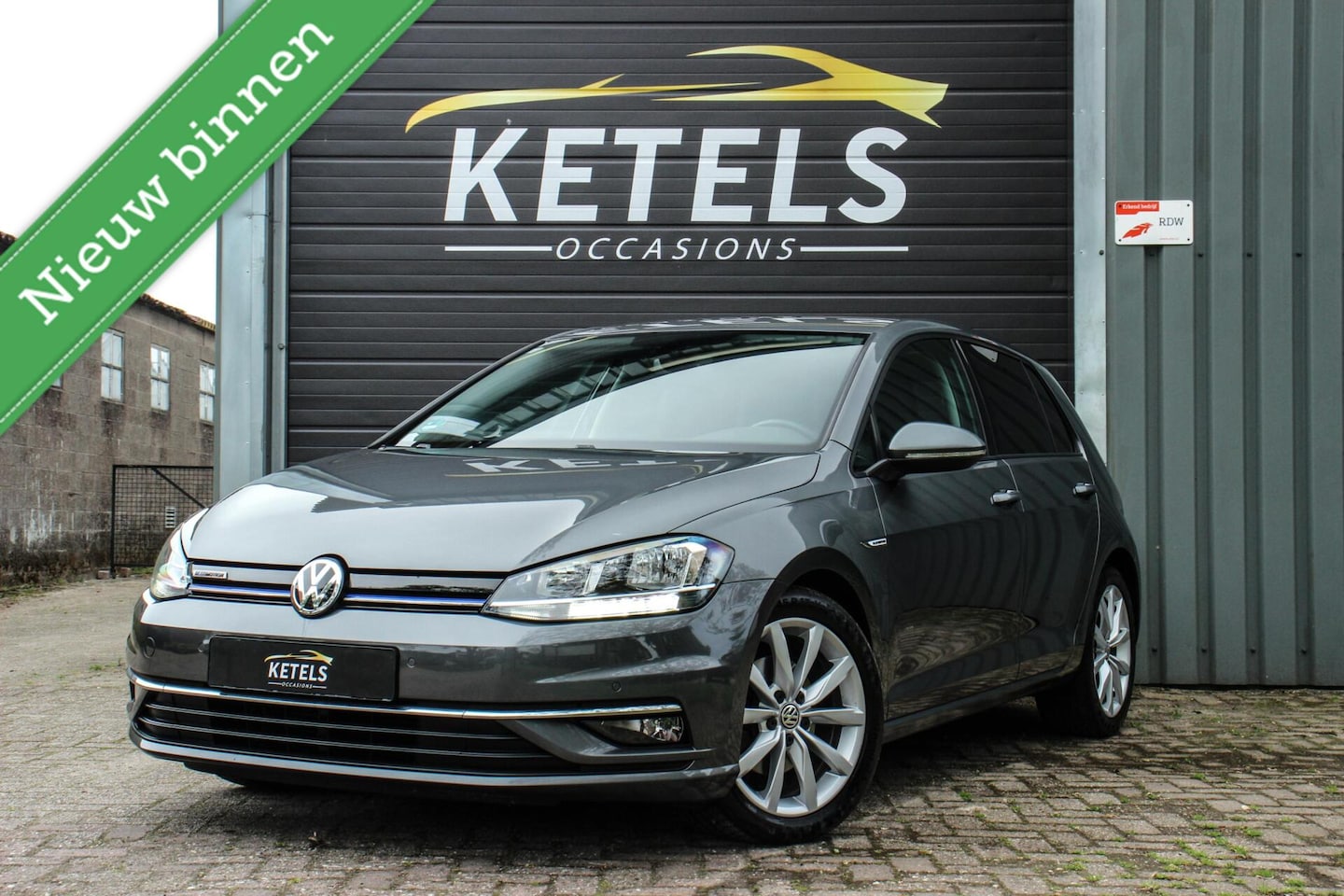 Volkswagen Golf - 1.5 TSI Highline Virtual Cockpit, Massage stoel - AutoWereld.nl