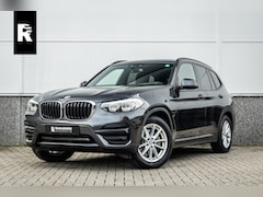 BMW X3 - xDrive30e Stoelverwarming / LED / 18inch /