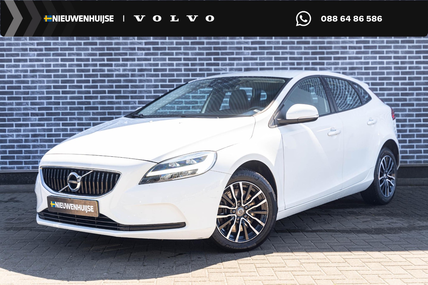 Volvo V40 - T2 Polar+ | Navigatie | Cruise Control | Lederen Bekleding | Stoelverwarming | Climate Con - AutoWereld.nl