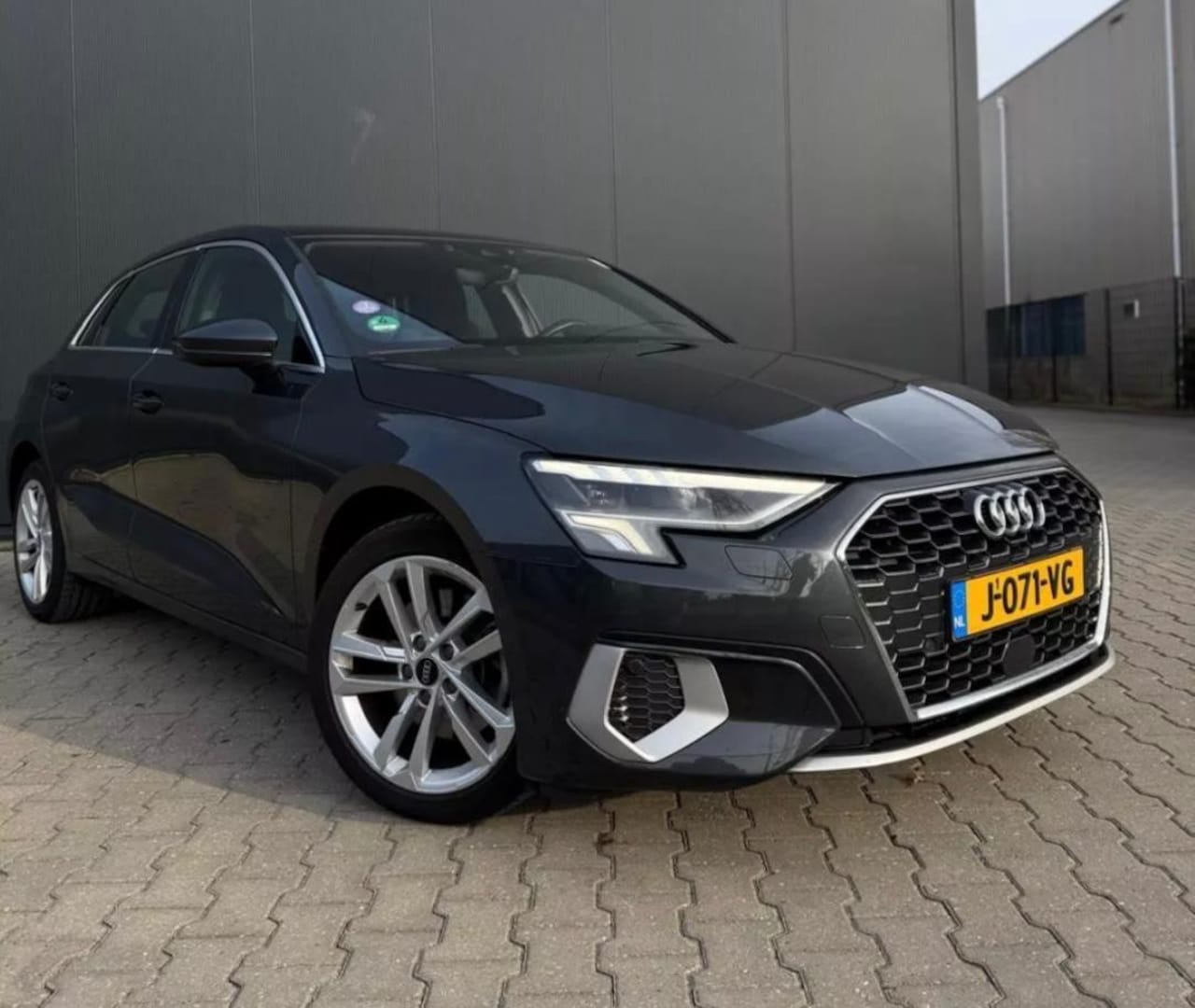 Audi A3 Sportback - 35 TFSI Business edition 35 TFSI Business edition - AutoWereld.nl