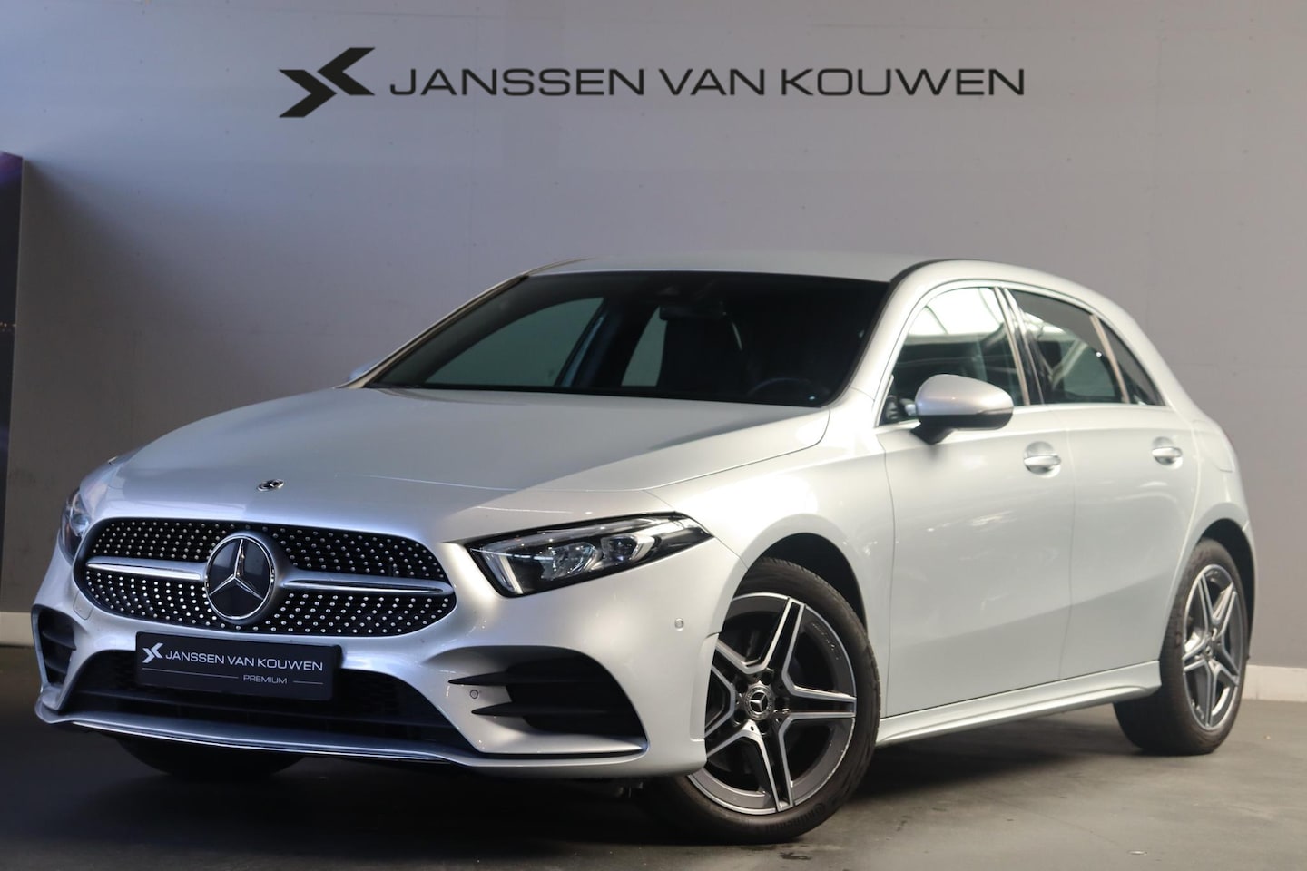 Mercedes-Benz A-klasse - 250 e AMG Line / 96% SOH / Sfeerverlichting / Widescreen - AutoWereld.nl