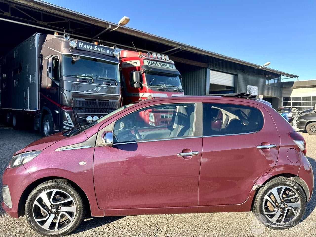 Peugeot 108 - 1.0 e-VTi 69pk Première CabrioTop - nap - camera - keyless entry + start - elektr dak - cl - AutoWereld.nl