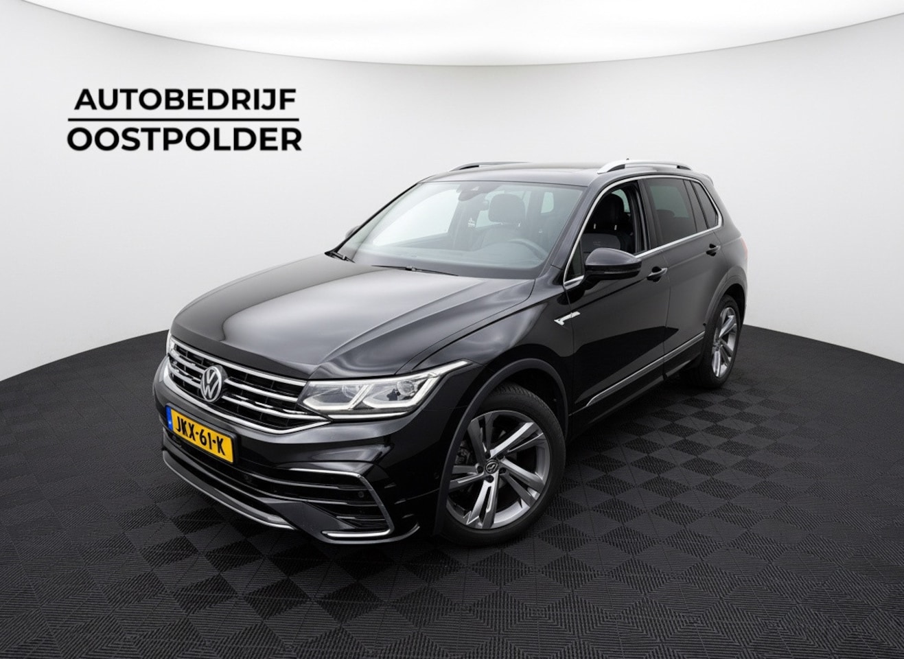 Volkswagen Tiguan - 1.5 TSI R-Line Business 1.5 TSI R-Line Business+ - AutoWereld.nl