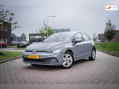 Volkswagen Golf - 1.0 eTSI Life Business