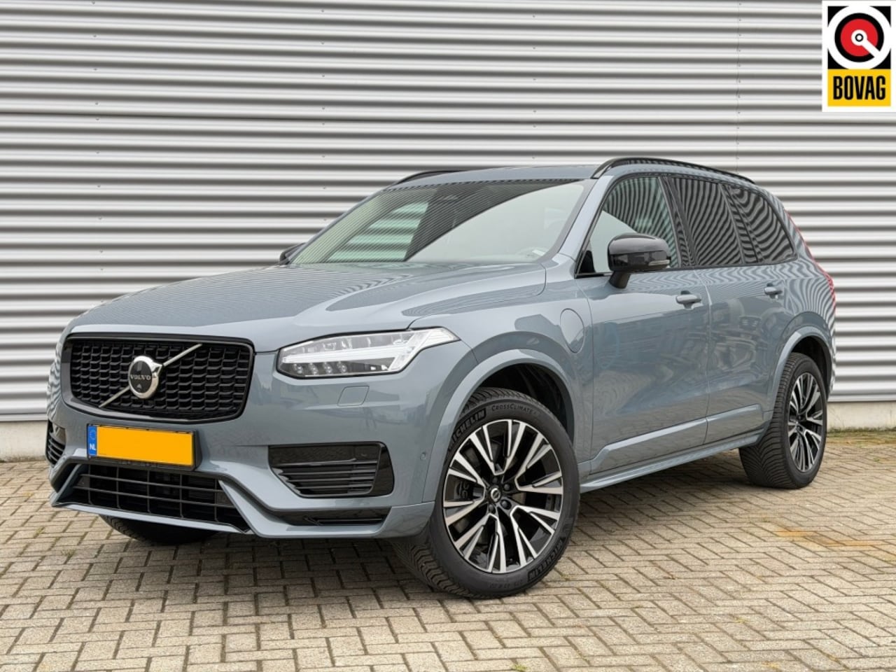 Volvo XC90 - RECHARGE T8 AWD PLUS DARK LONG RANGE  PANO  TREKHAAK  HARMAN KARDON - AutoWereld.nl