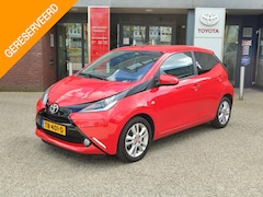 Toyota Aygo X - X-JOY 5-DEURS NAVI CLIMA CAMERA BLUETOOTH 15'' LM-VELGEN PRIVACY GLASS EL-RAMEN/SPIEGELS N