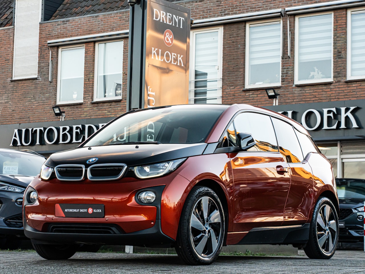 BMW i3 - Basis Comfort 22 kWh ORG NL LEDER CAMERA STOELVERW WATERPOMP - AutoWereld.nl