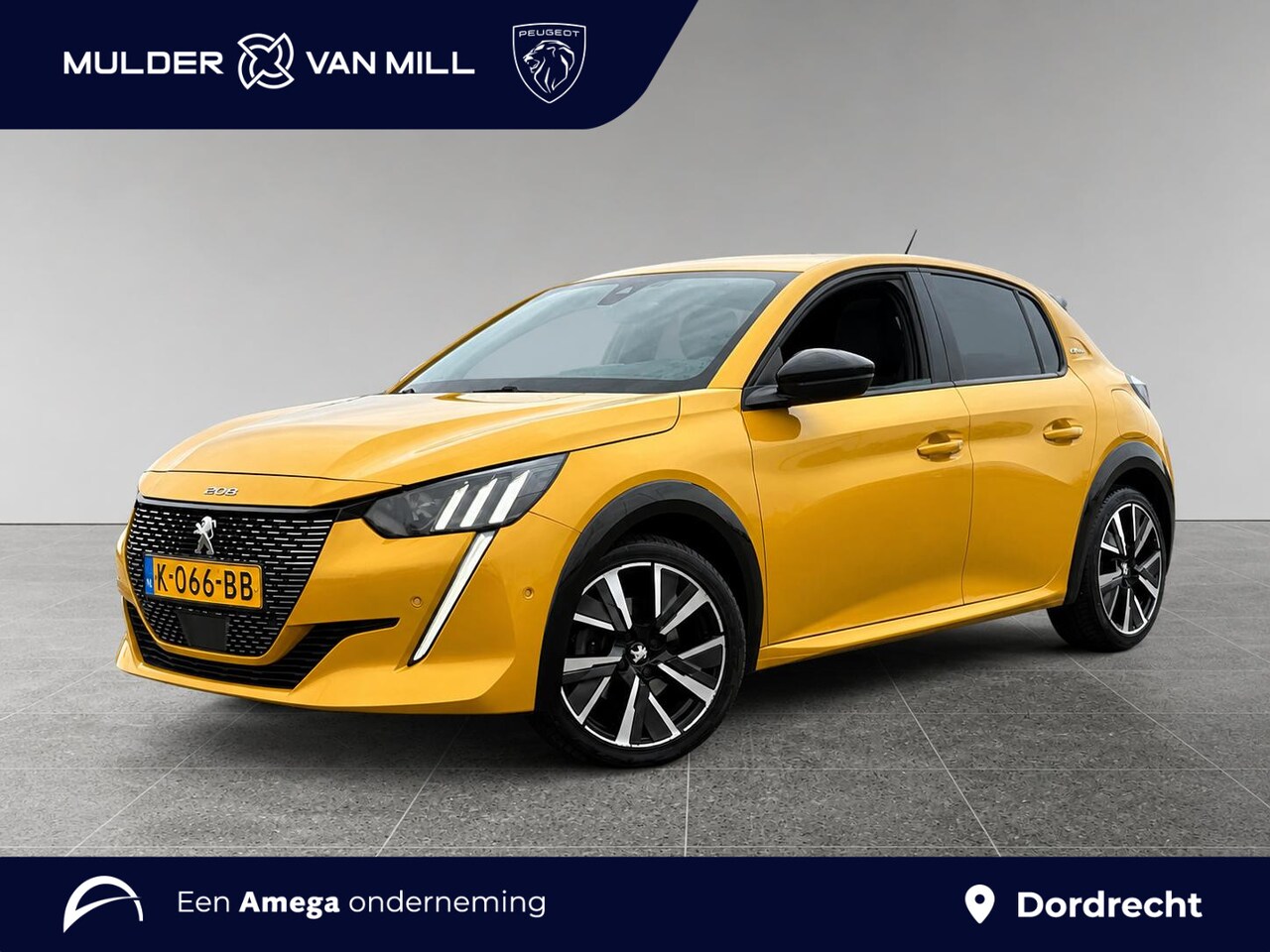 Peugeot 208 - GT 1.2 Turbo 130pk EAT8 | 3D i-COCKPIT® | PANODAK | TWO-TONE! | 180° CAMERA | APPLE CARPLA - AutoWereld.nl