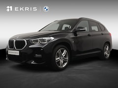 BMW X1 - sDrive18i High Executive | M Sportpakket | Trekhaak | Head-Up | Adaptieve Cruise Control |