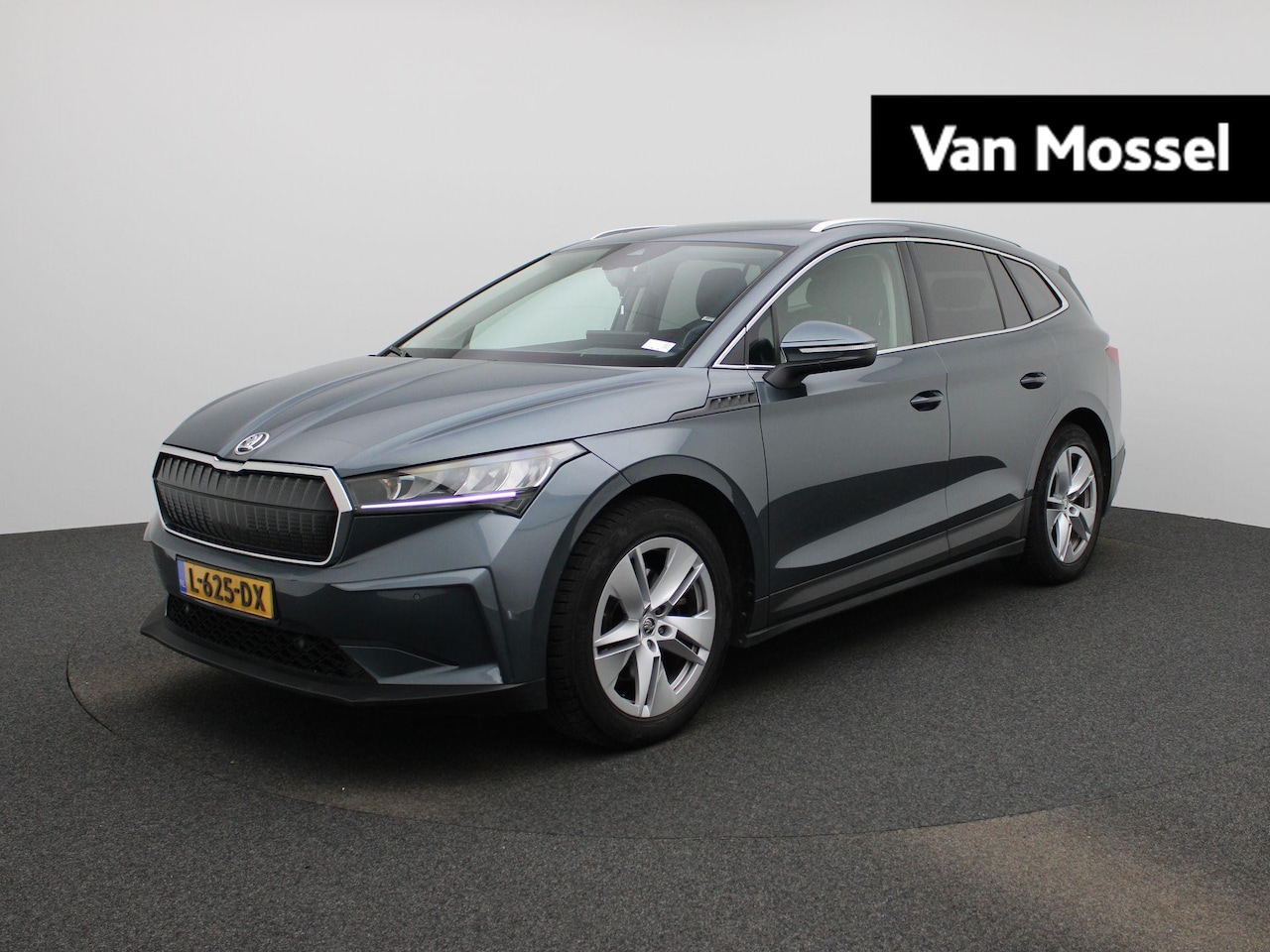 Skoda Enyaq iV - 60 | PANORAMA DAK | STOELVERWARMING | PARKEERSENSOREN VOOR + ACHTER | CAMERA - AutoWereld.nl