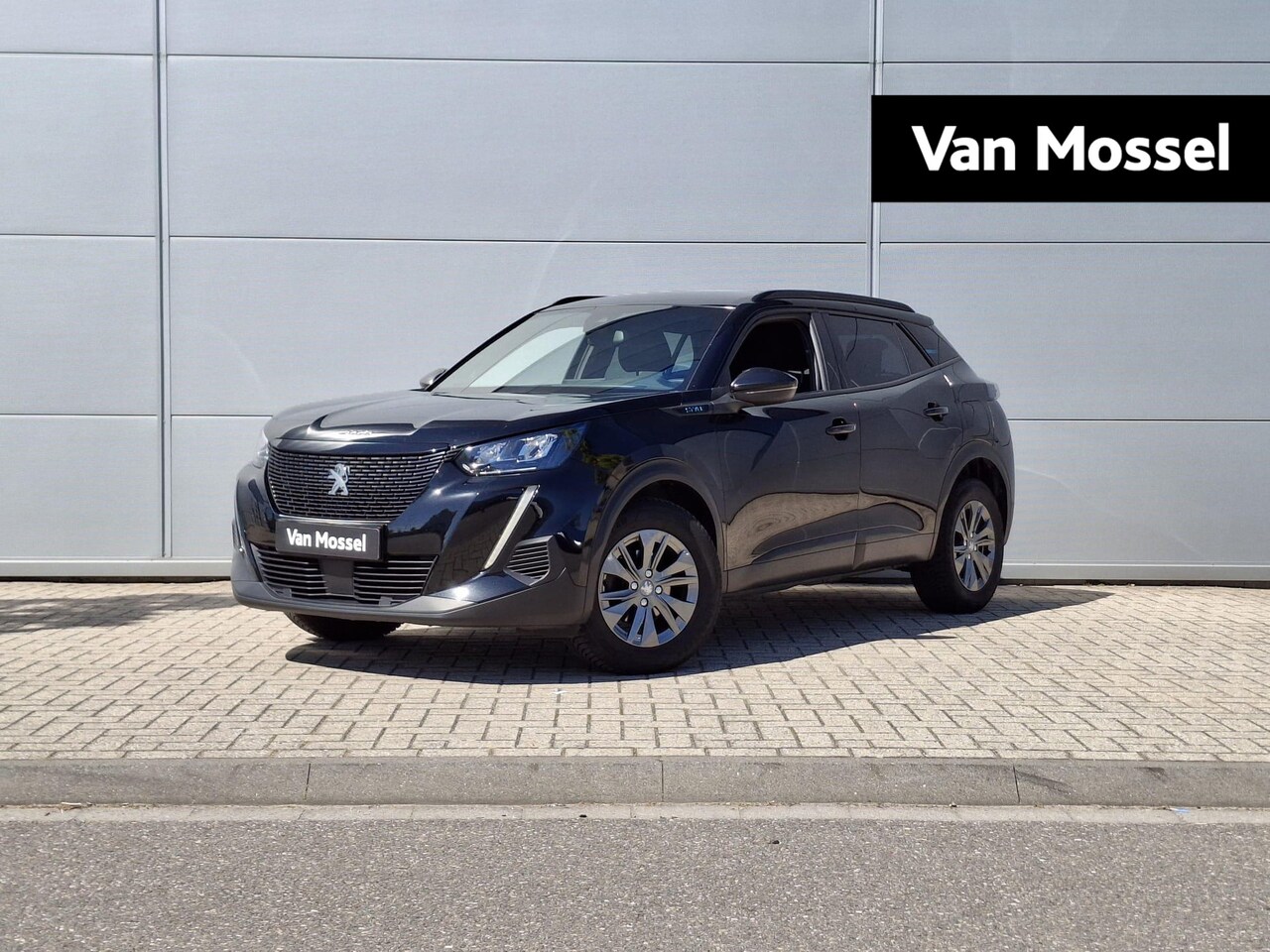 Peugeot 2008 - 1.2 PureTech Active Pack | Achteruitrijcamera | Navigatie | Automaat | Cruise Control | Ap - AutoWereld.nl