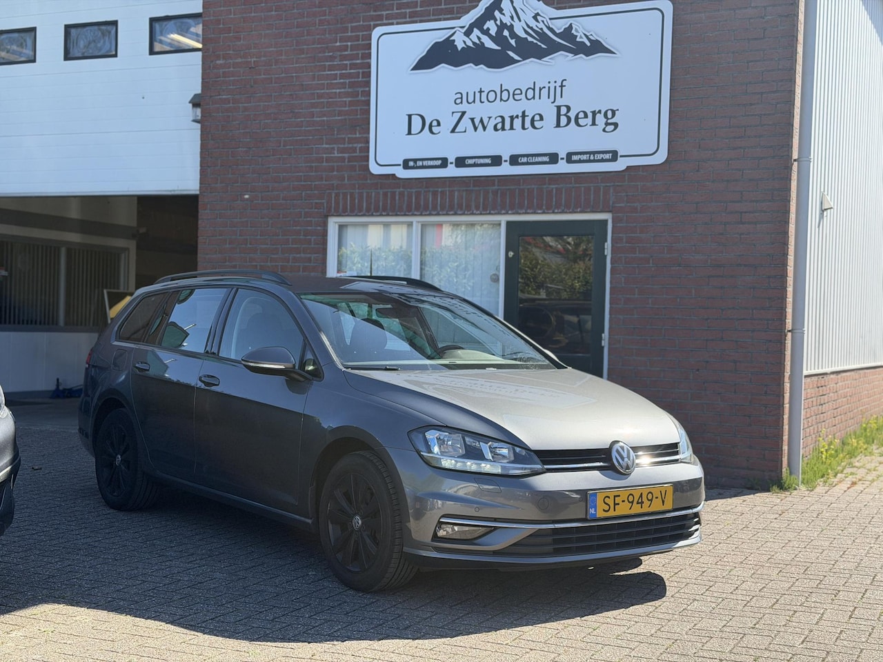 Volkswagen Golf Variant - 1.0 TSI Comfortline Business 7.5 EERSTE EIGENAAR - AutoWereld.nl