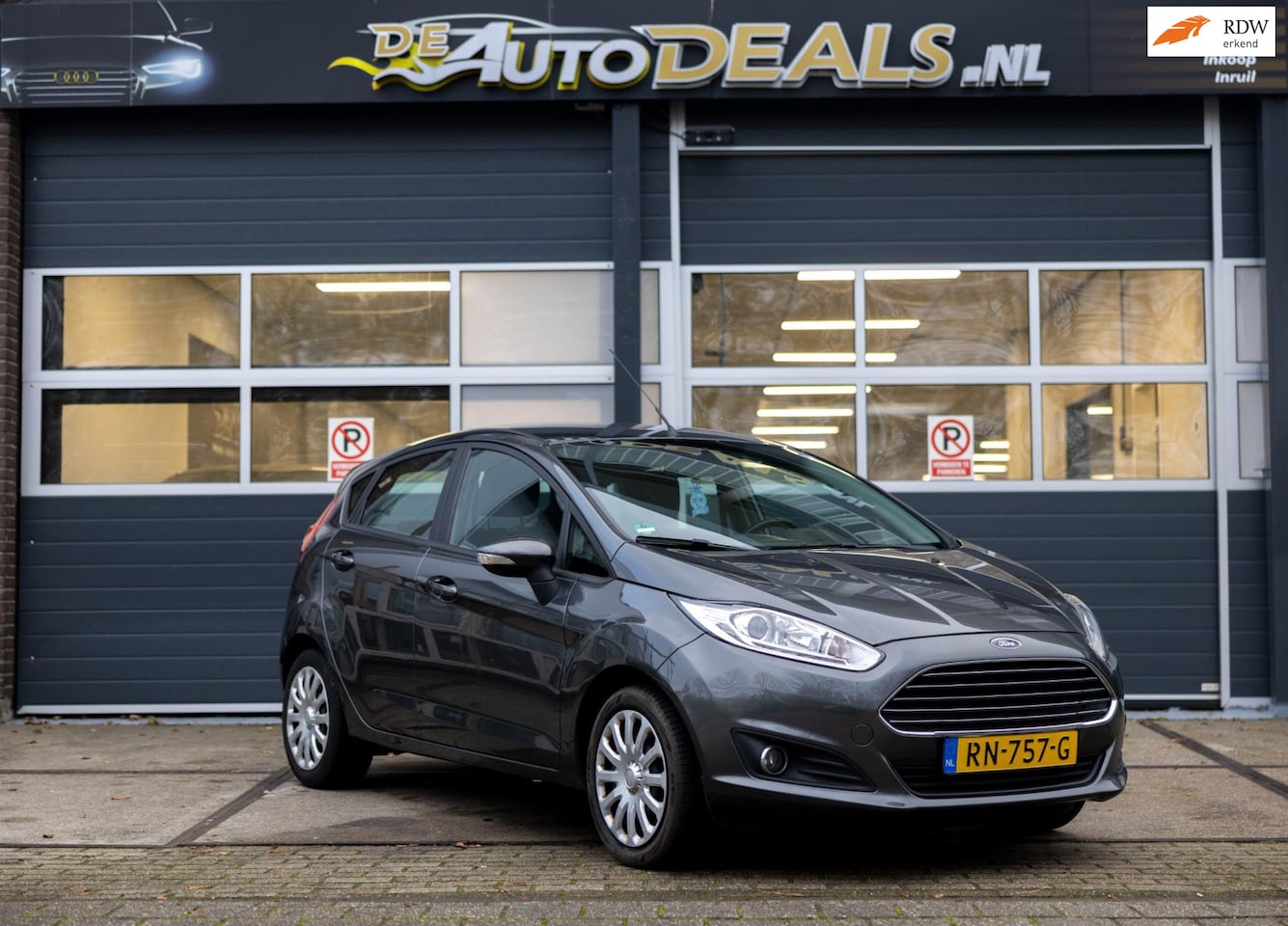 Ford Fiesta - 1.0 White Edition AIRCO - AutoWereld.nl
