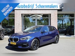 BMW 1-serie - 118i High Executive STOELVERWARMING 18"LMV CRUISE NAVI 2xPDC CLIMA HALFLEER M-STUUR