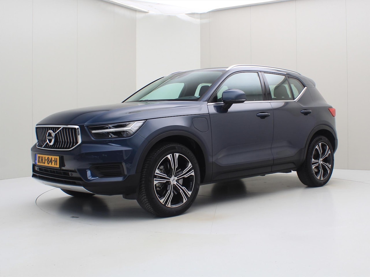 Volvo XC40 - T4 Twin Engine 211pk Geartronic Inscription [ TREKHAAK+LEDER+CLIMAAT+CRUISE+PDC ] - AutoWereld.nl