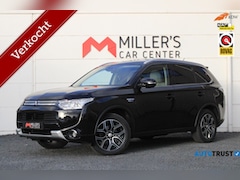 Mitsubishi Outlander - 2.0 PHEV Instyle+ Camera Schuifdak ACC CarPlay