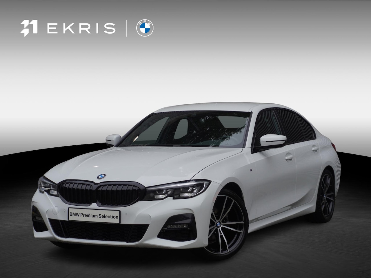 BMW 3-serie - 318i Model M Sport | Comfort Access | Driving Assistant | HiFi System | Trekhaak met elekt - AutoWereld.nl