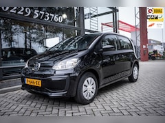 Volkswagen Up! - | NAP | Climate control | Camera | Parkeerhulp | Cruise control | DAB |