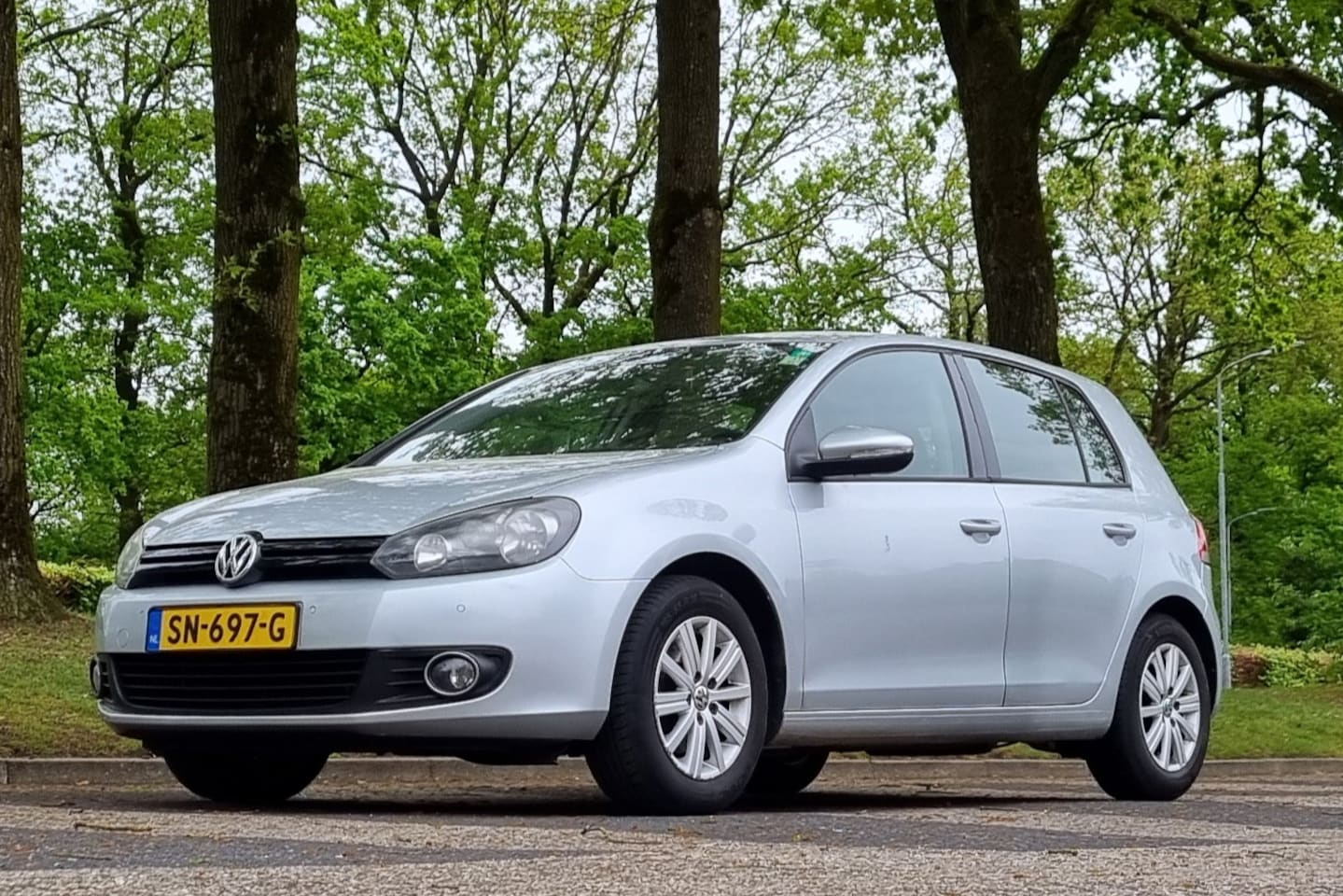 Volkswagen Golf - 1.2 TSI Trendline 1.2 TSI Trendline, Navigatie, PDC, Climate control, Cruise control, APK t/m 04-2027! - AutoWereld.nl