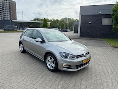 Volkswagen Golf - 1.2 TSI Highline