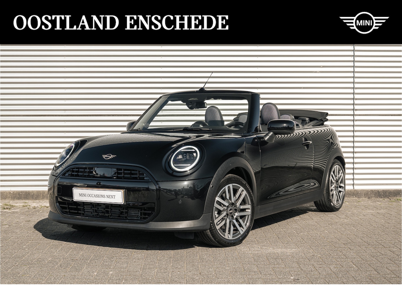 MINI Cabrio - Cooper C Automaat / Classic / Pakket L / 17 inch Parallel Spoke 2-tone - AutoWereld.nl