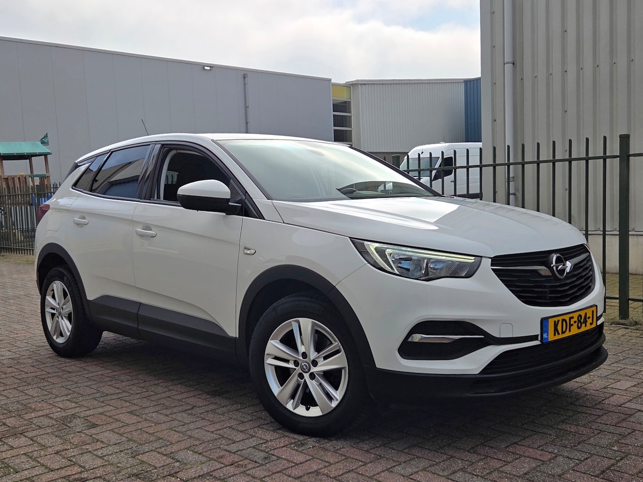 Opel Grandland X - 1.2 Turbo Innovation+ Airco-Cruise-Camera - AutoWereld.nl
